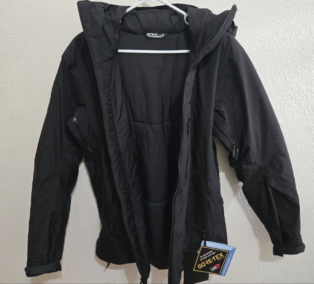 Arc'teryx Beta Jacket - Picture 7 of 9